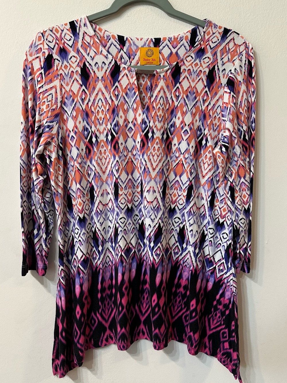 Ruby Rd. Petite Geometric Ikat 3/4 Sleeve Keyhole Blouse – Size PS